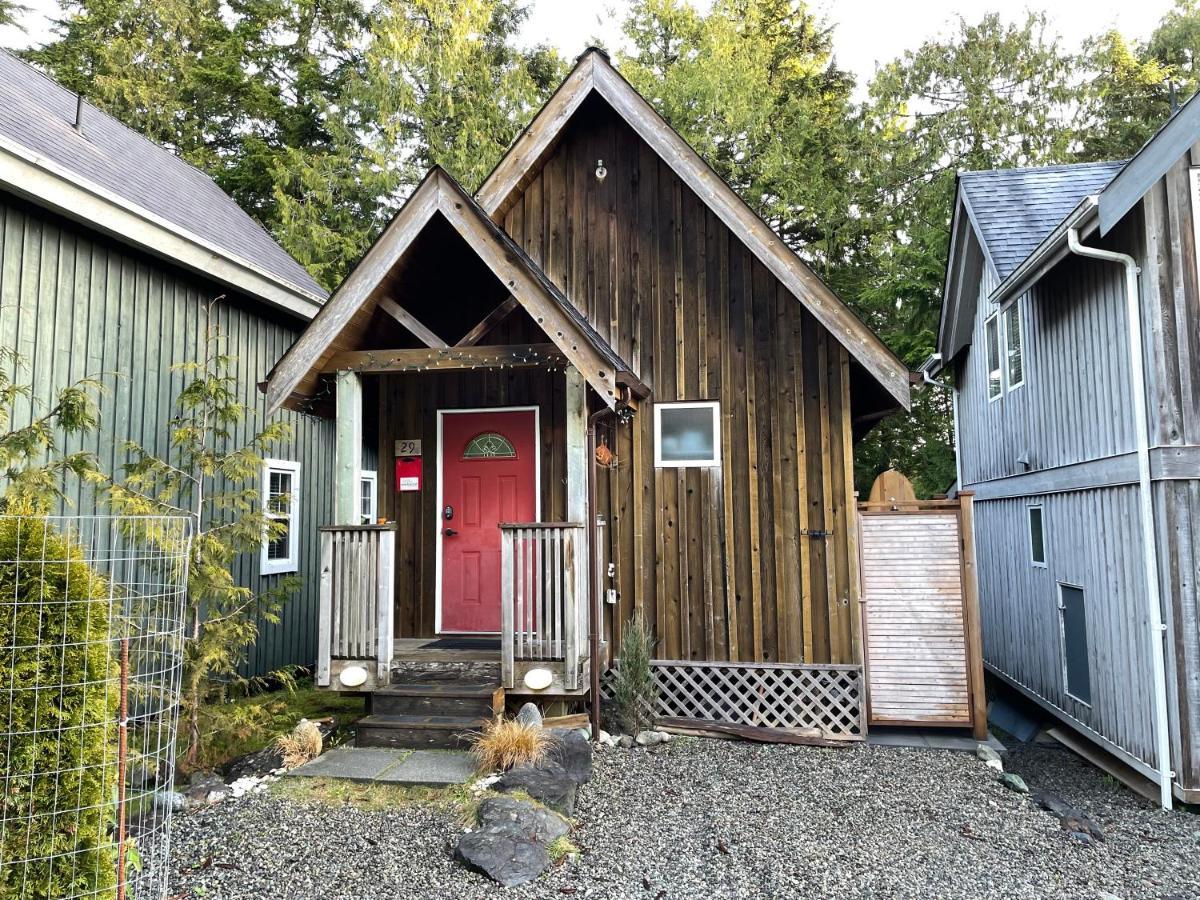 Reef Point Cottages Ucluelet Exterior photo