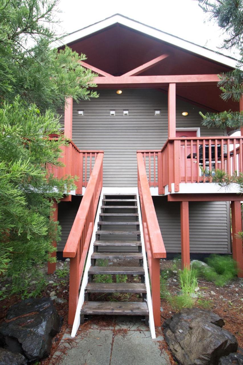 Reef Point Cottages Ucluelet Exterior photo